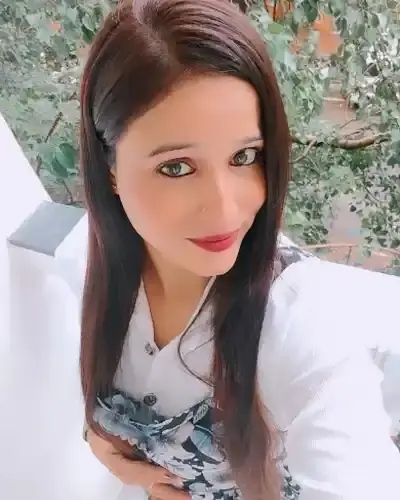 Call Girls in Shalimarbagh